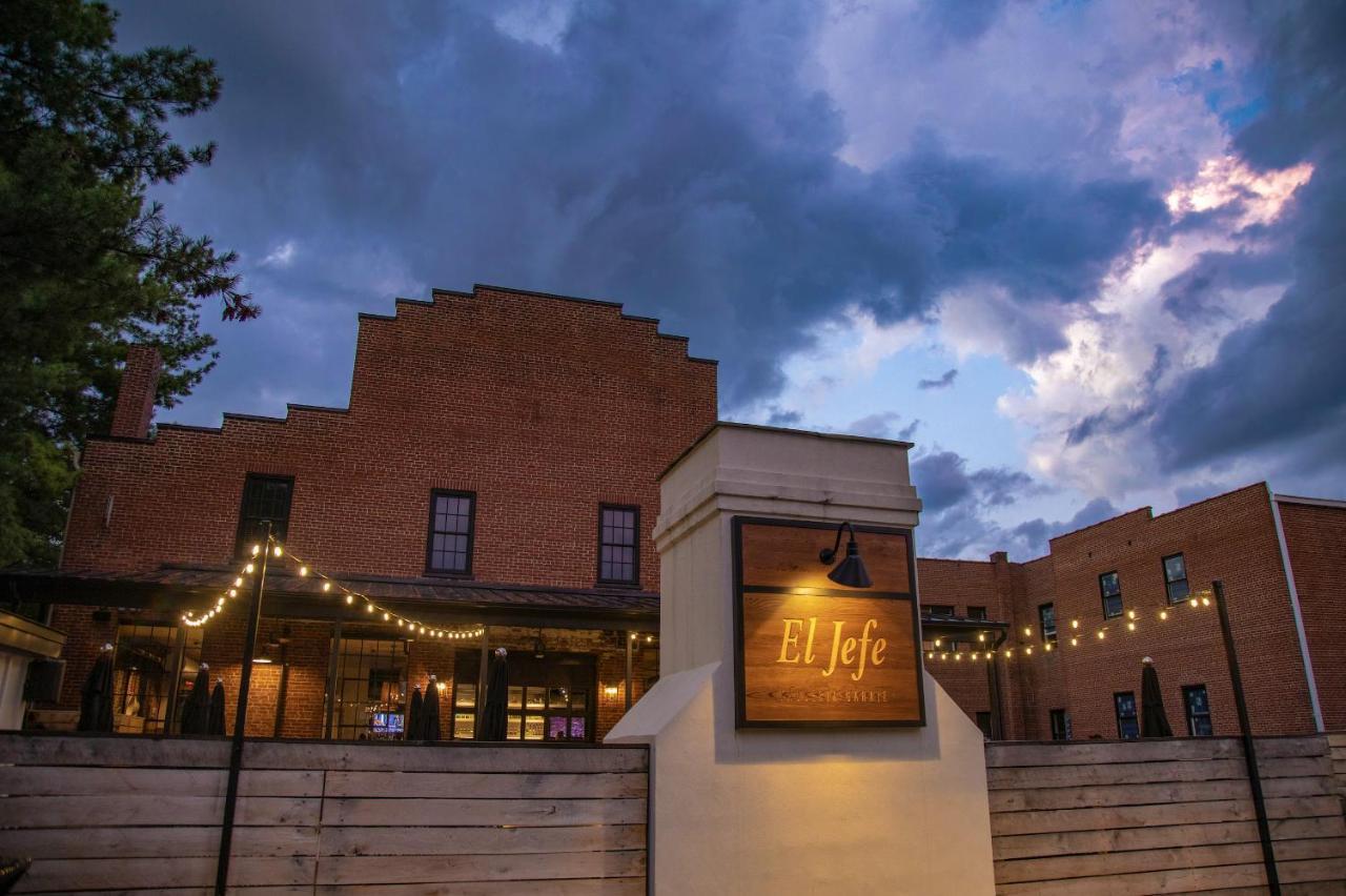 The Lofts At Downtown Salem Aparthotel Екстериор снимка