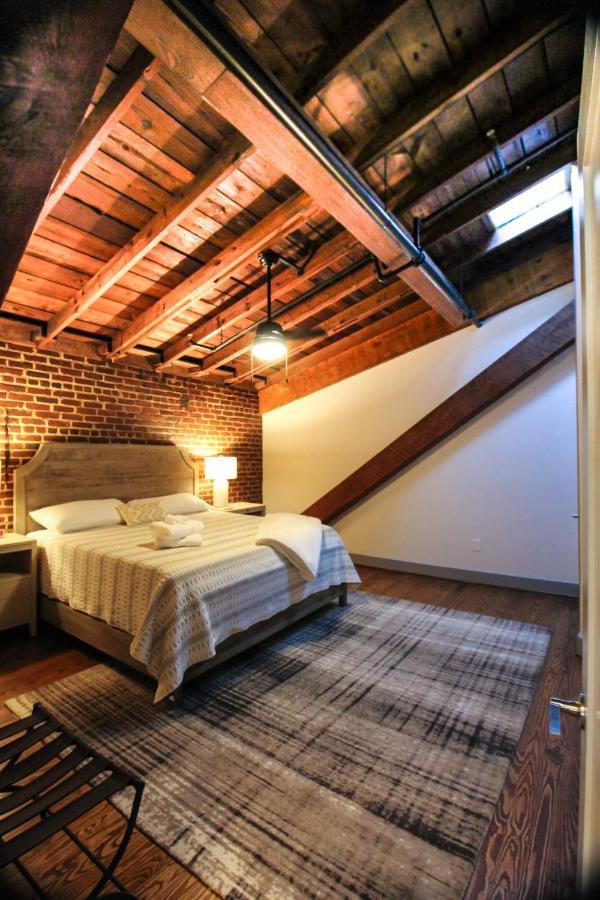 The Lofts At Downtown Salem Aparthotel Екстериор снимка
