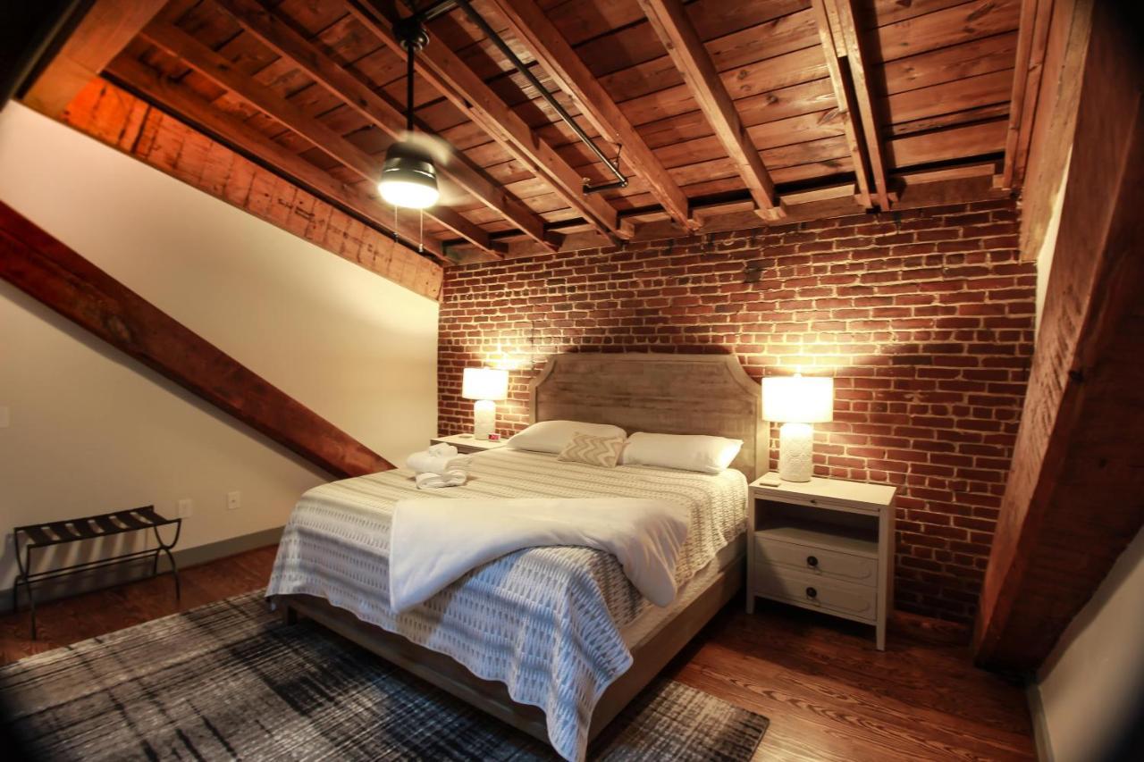 The Lofts At Downtown Salem Aparthotel Екстериор снимка
